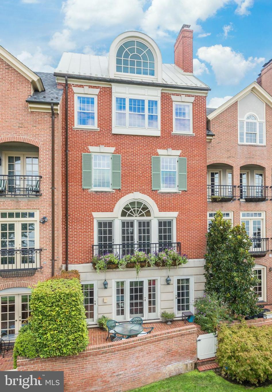 HARBORSIDE - Residential