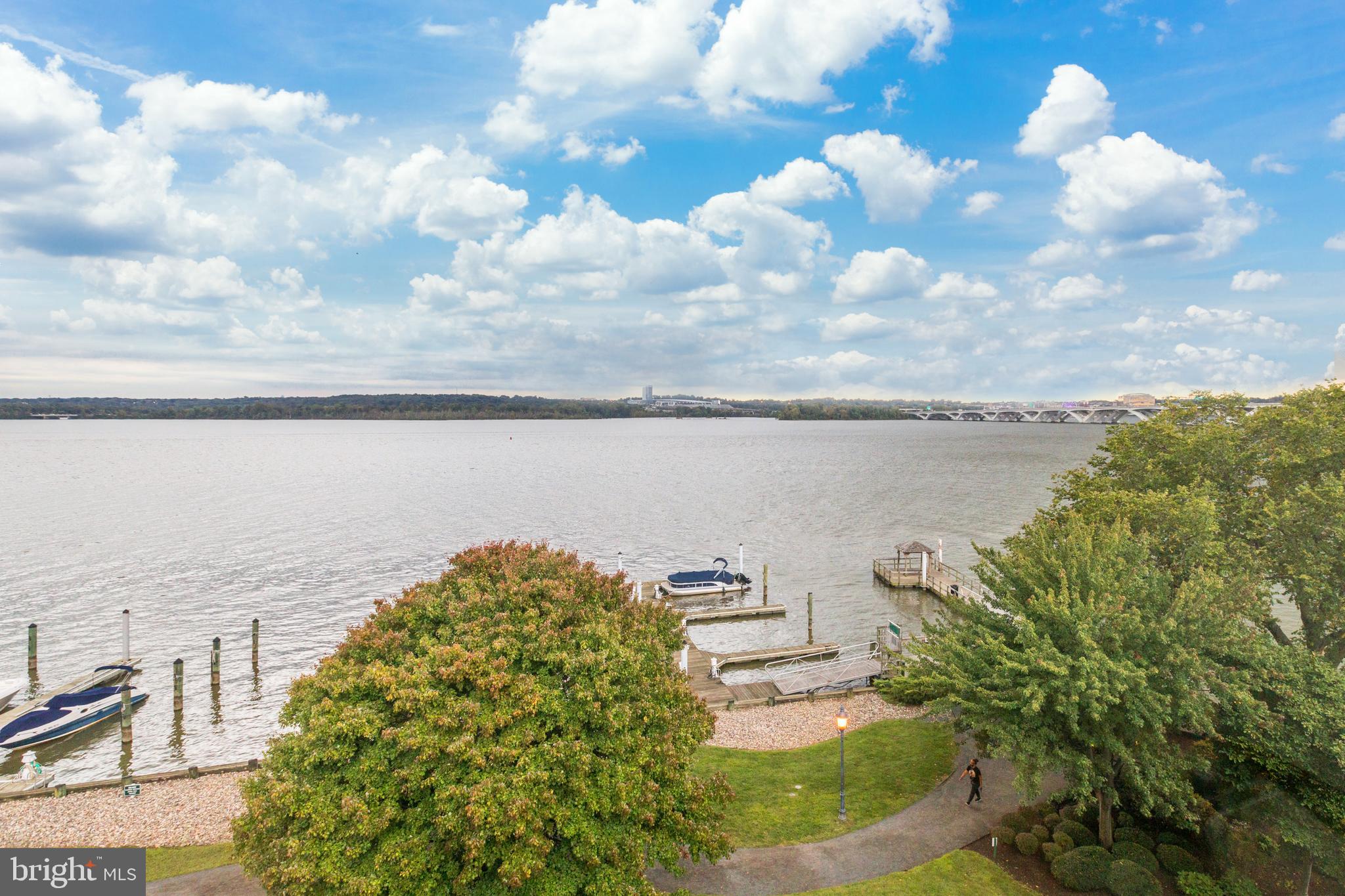 HARBORSIDE - Residential