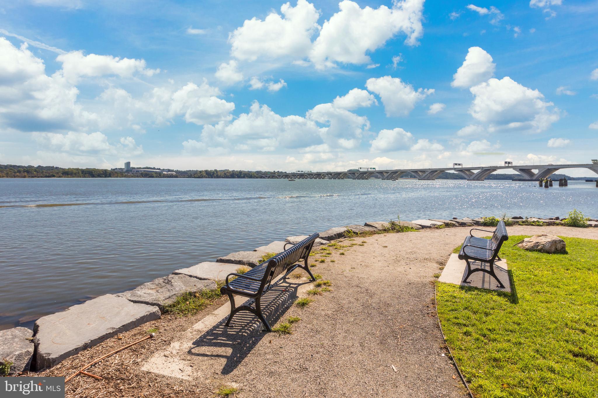 HARBORSIDE - Residential