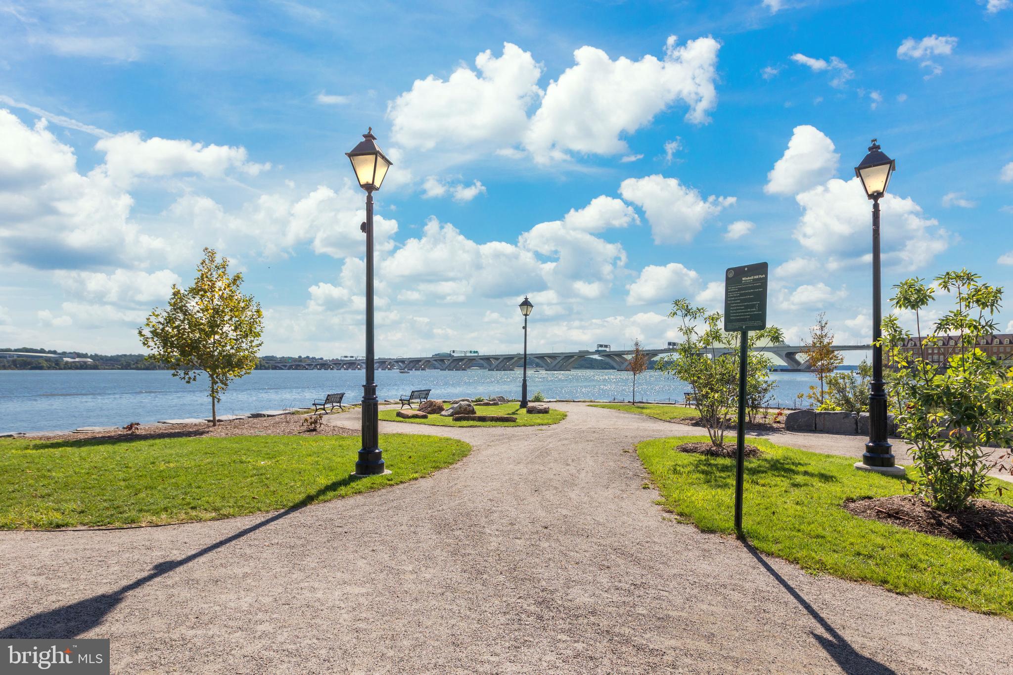 HARBORSIDE - Residential