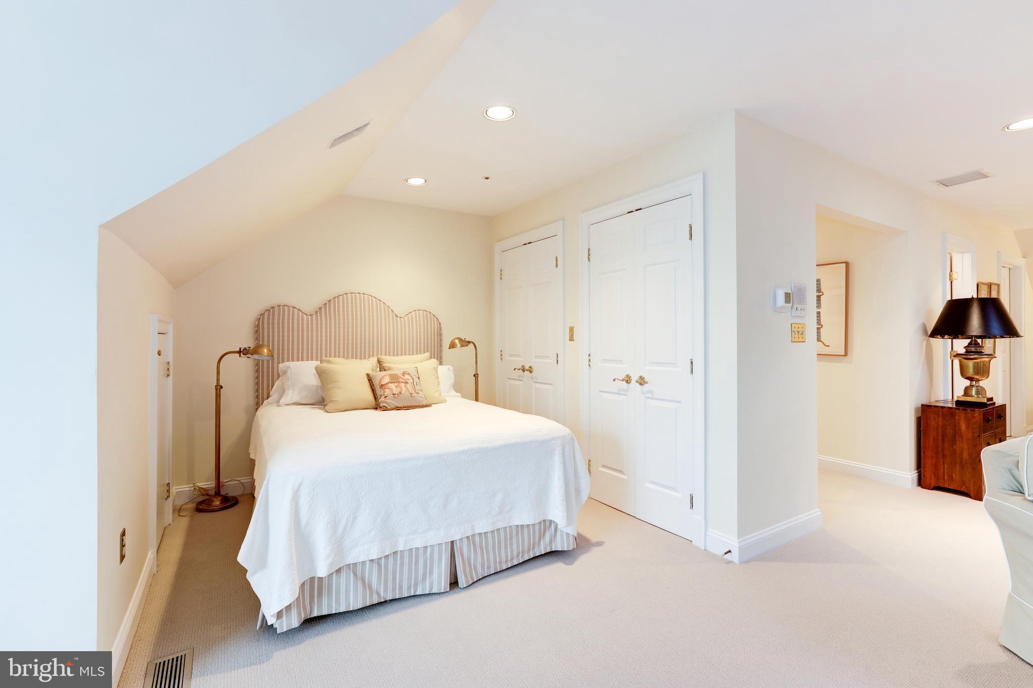 HARBORSIDE - Residential