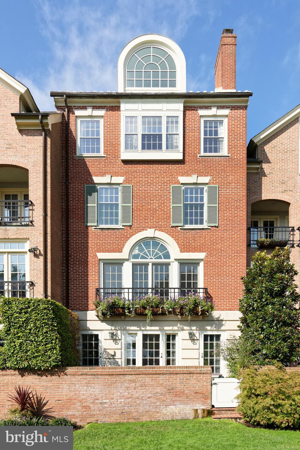 HARBORSIDE - Residential