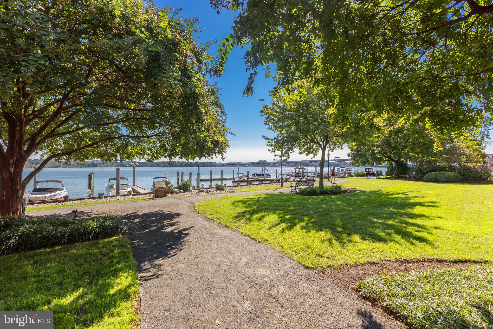 HARBORSIDE - Residential