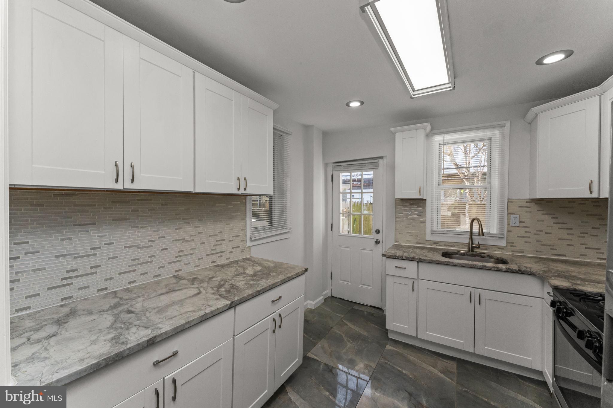 POINT BREEZE - Residential