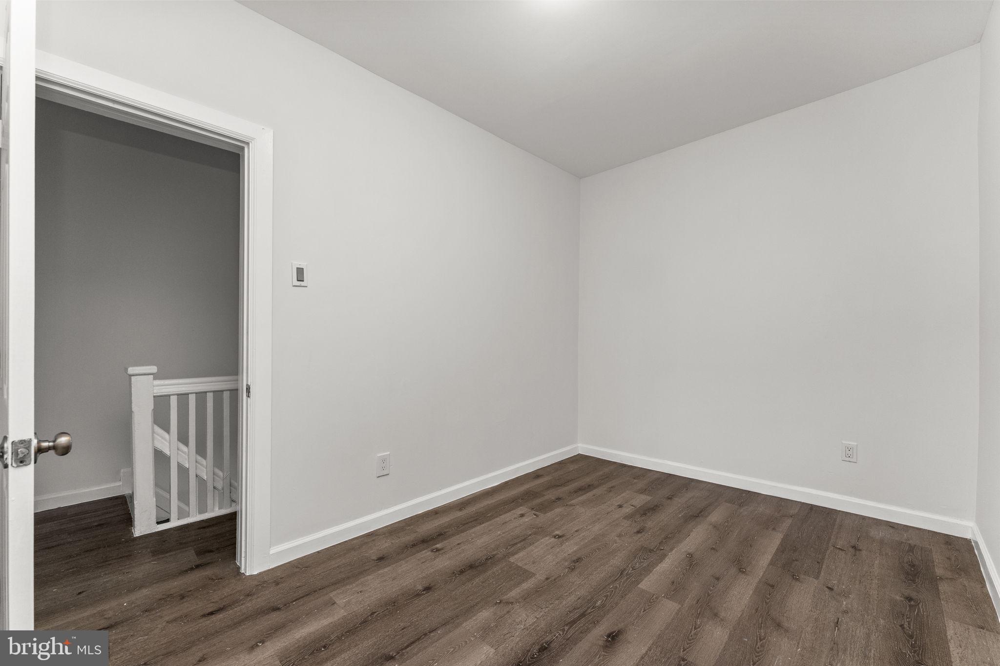 POINT BREEZE - Residential