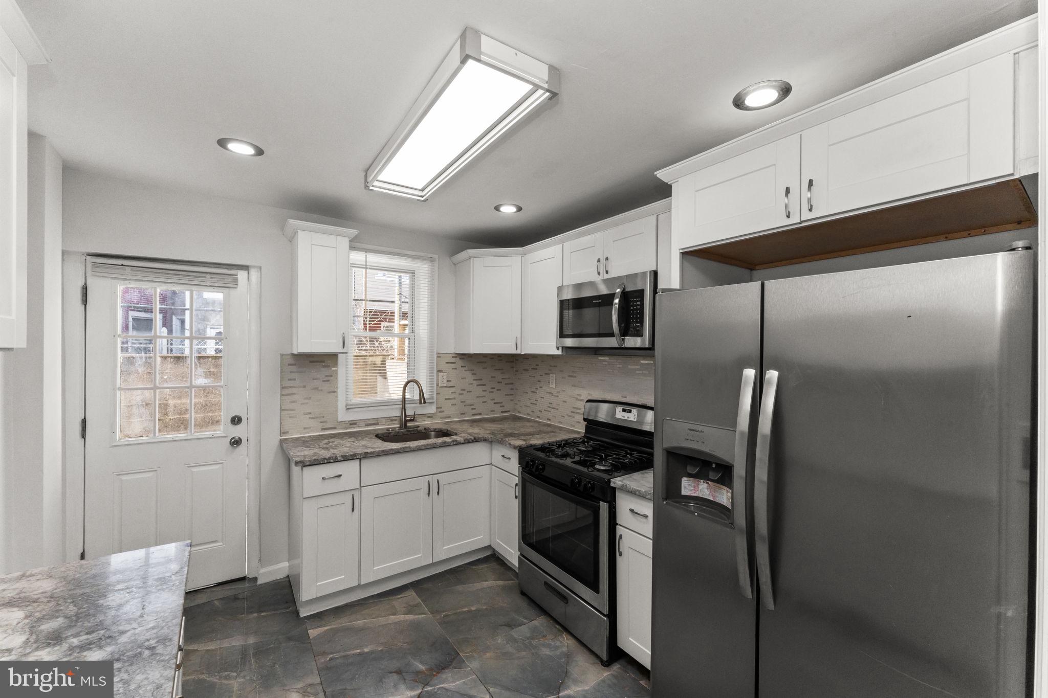 POINT BREEZE - Residential