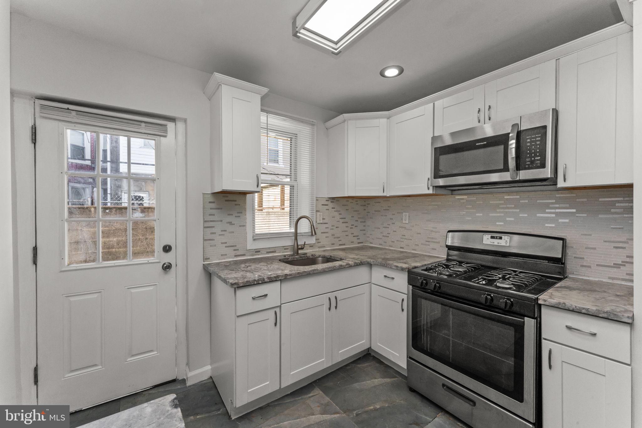 POINT BREEZE - Residential