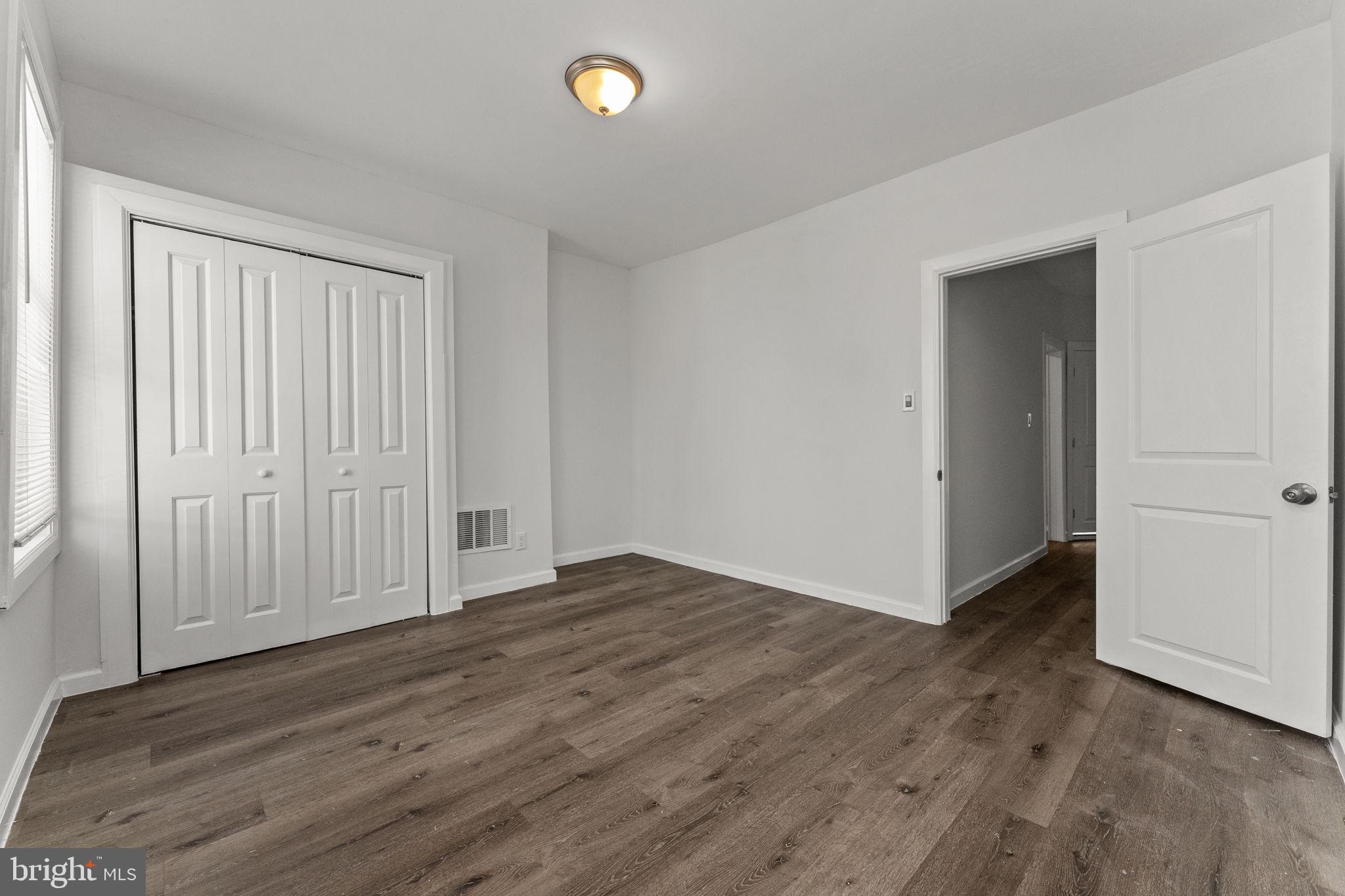 POINT BREEZE - Residential