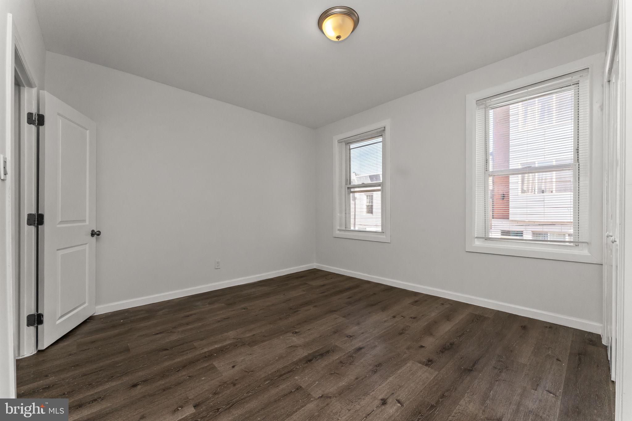 POINT BREEZE - Residential