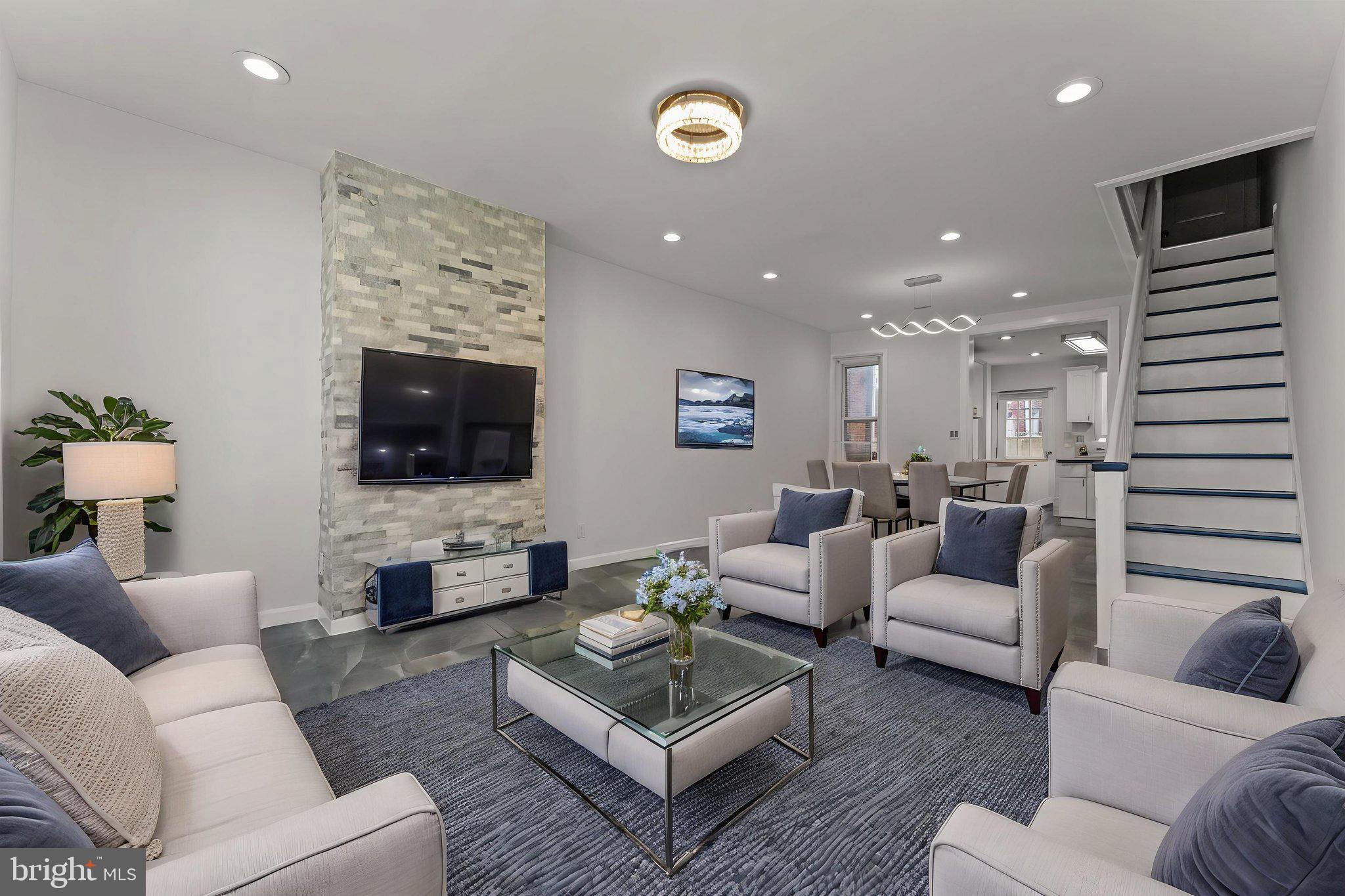 POINT BREEZE - Residential