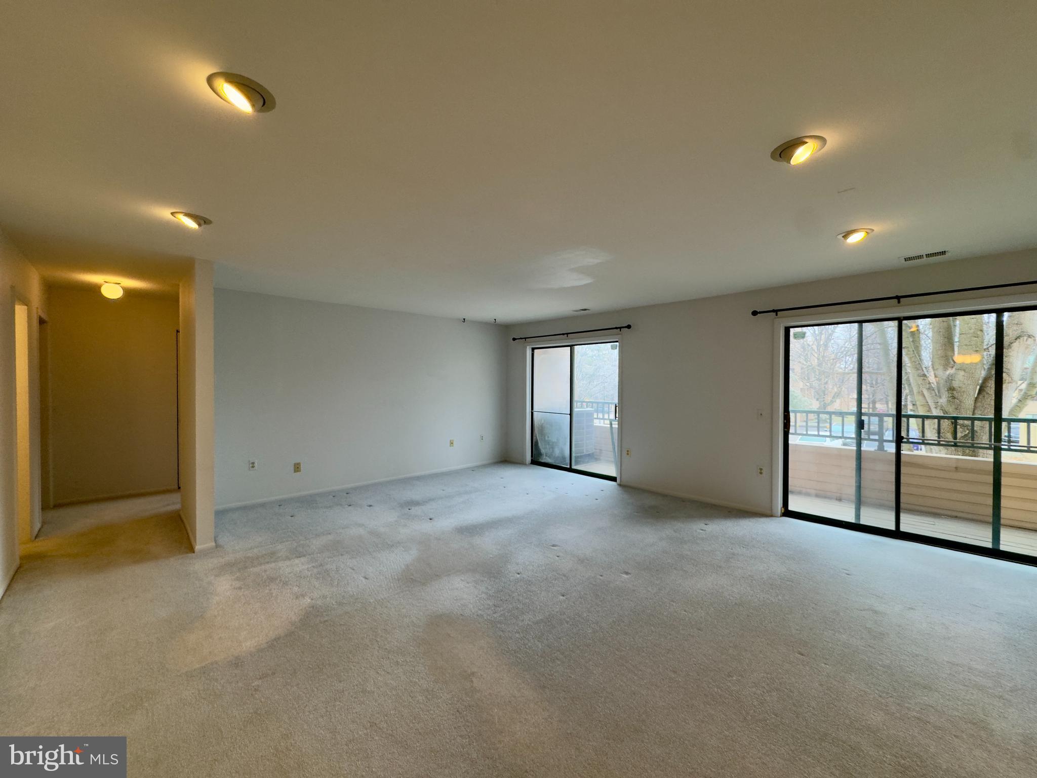 GARRISON - Residential Lease