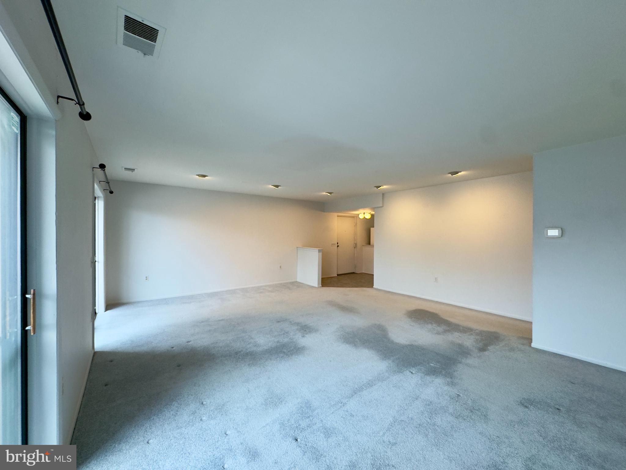 GARRISON - Residential Lease