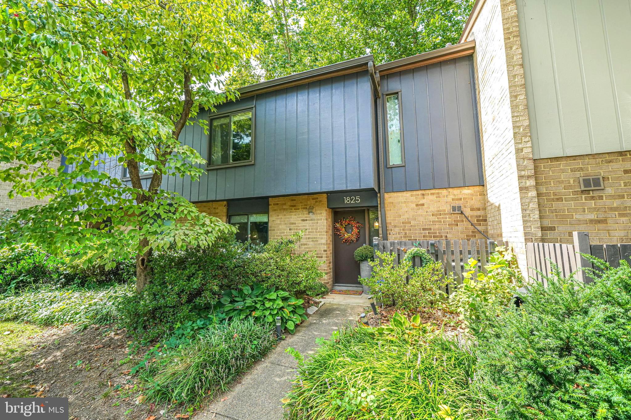 IVY OAK - Residential