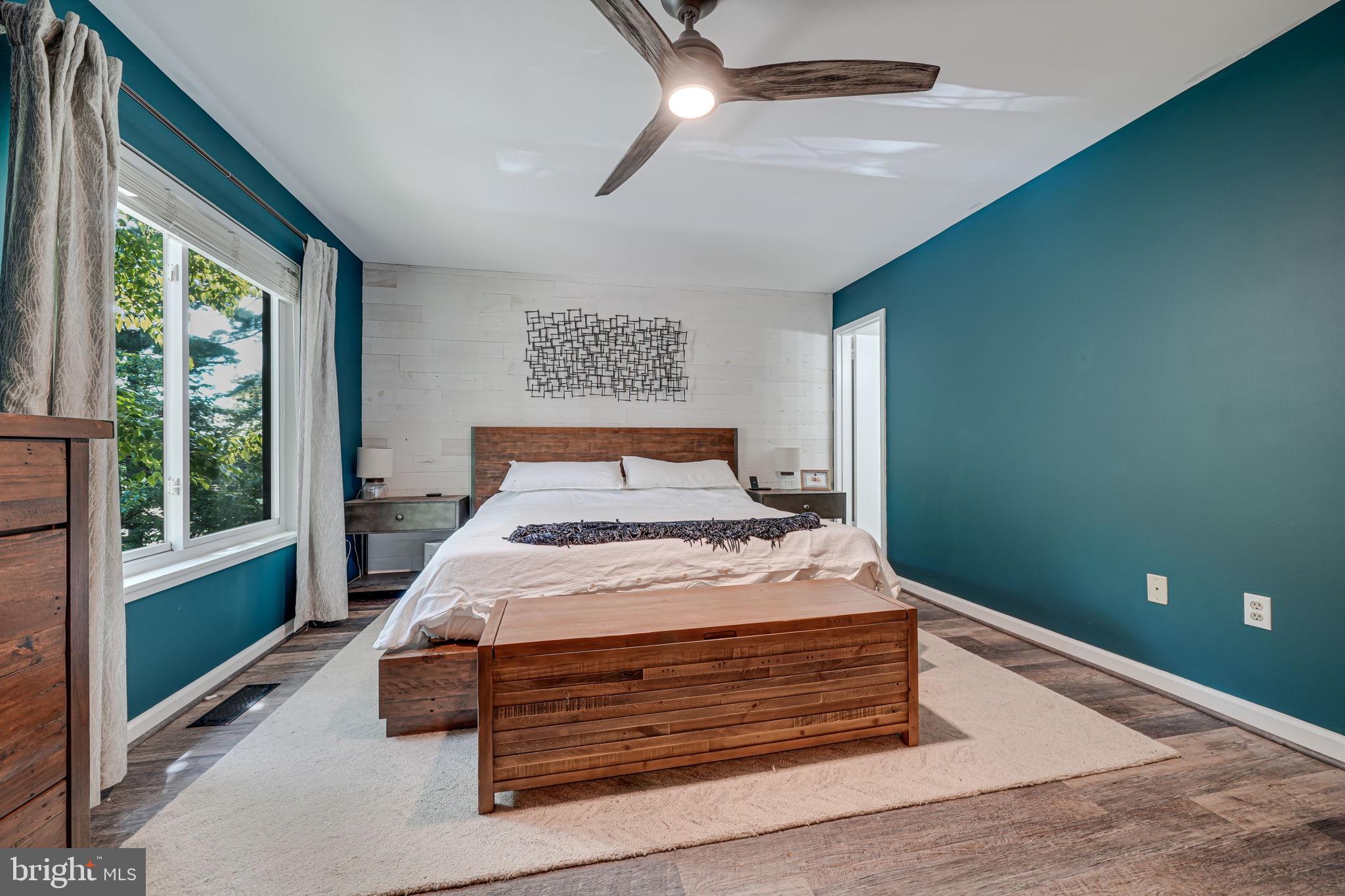 IVY OAK - Residential