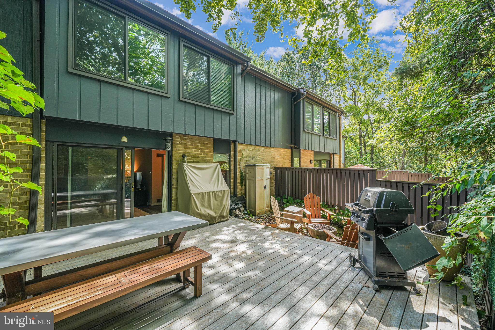 IVY OAK - Residential