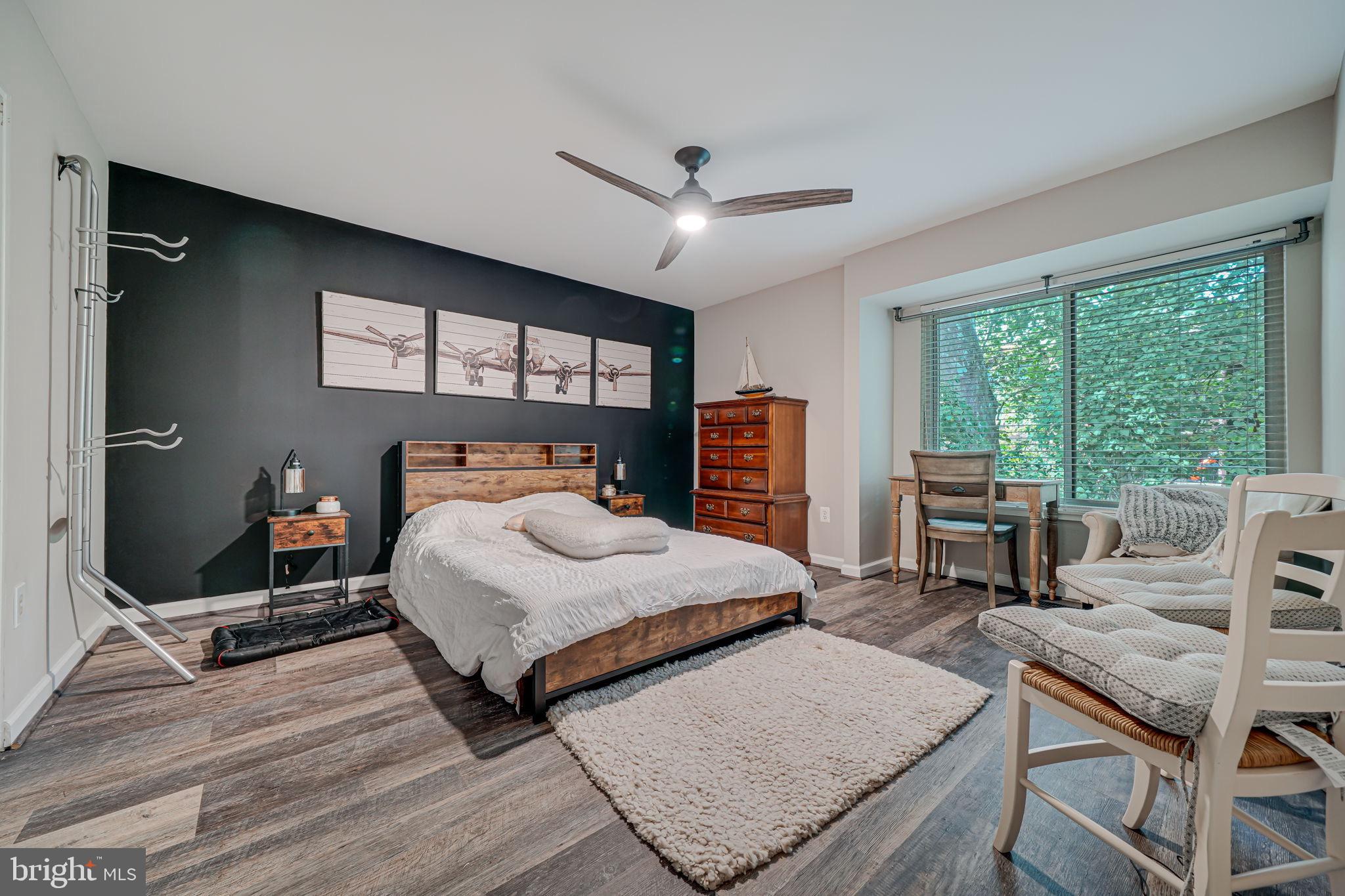 IVY OAK - Residential