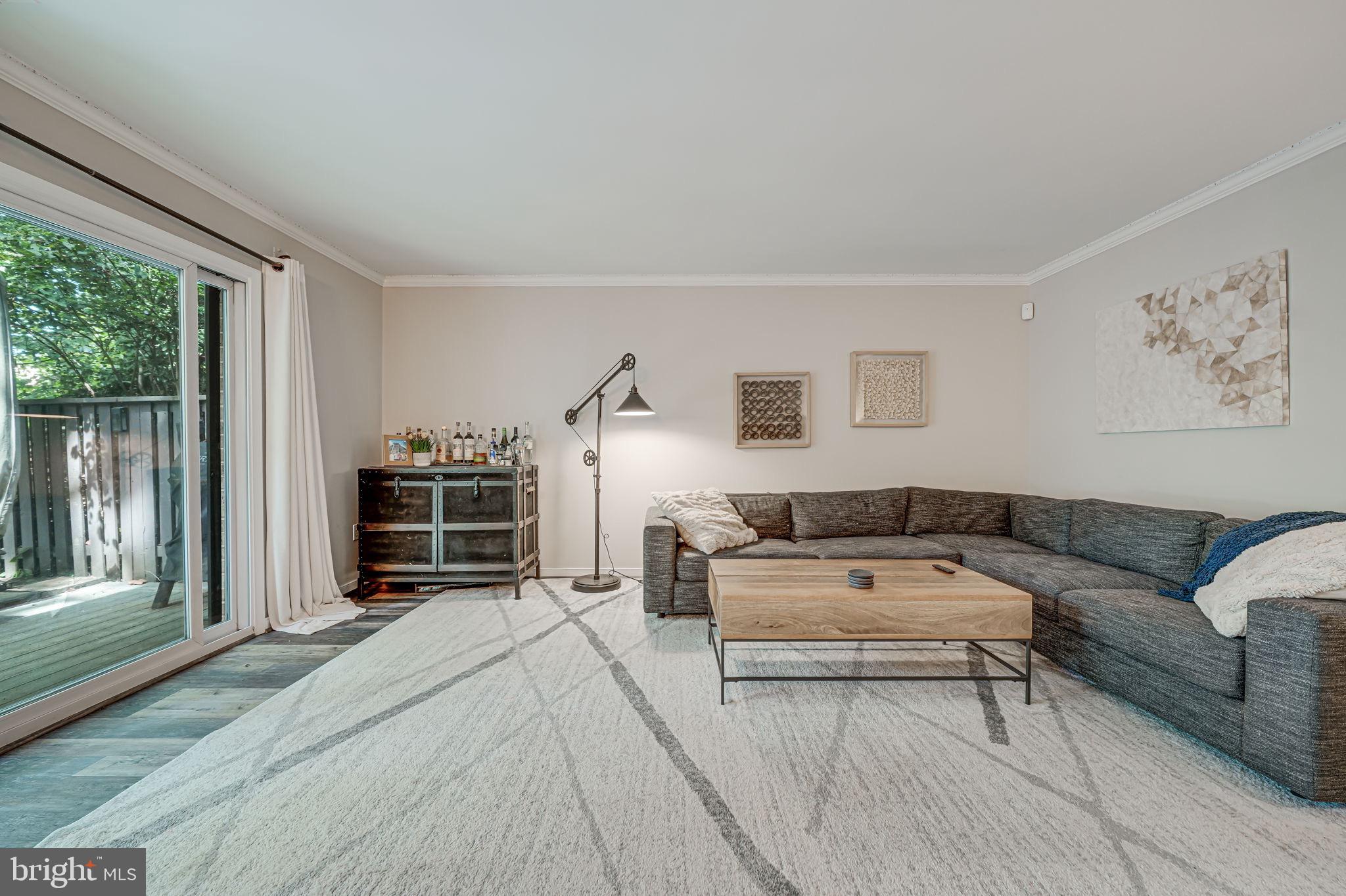 IVY OAK - Residential