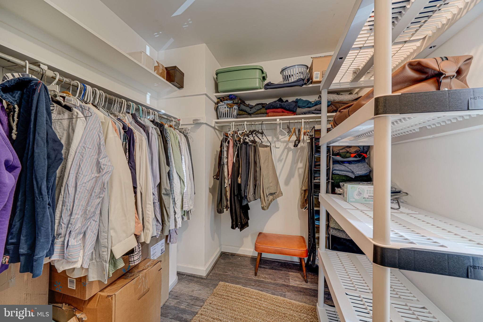 IVY OAK - Residential