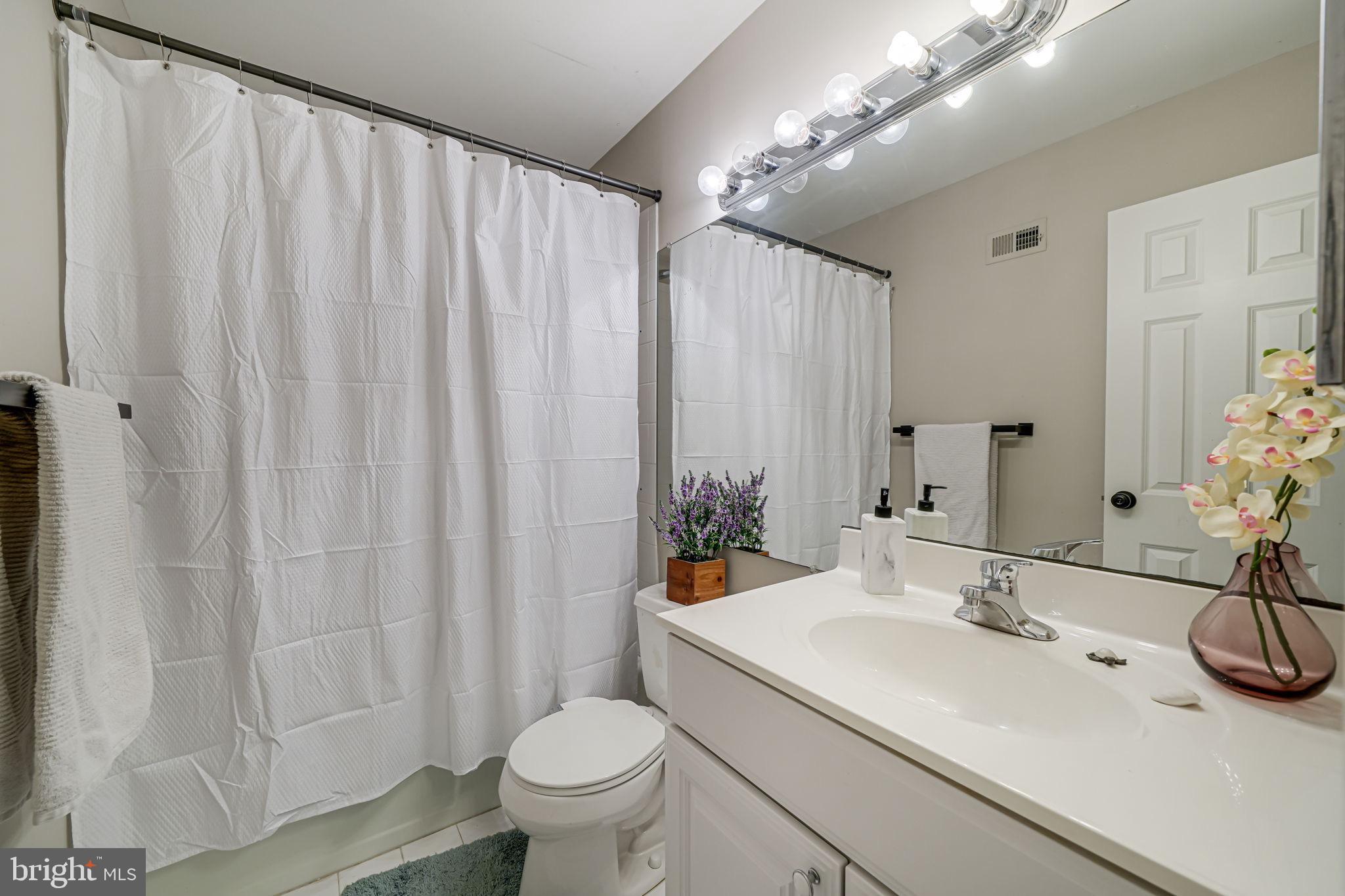 IVY OAK - Residential