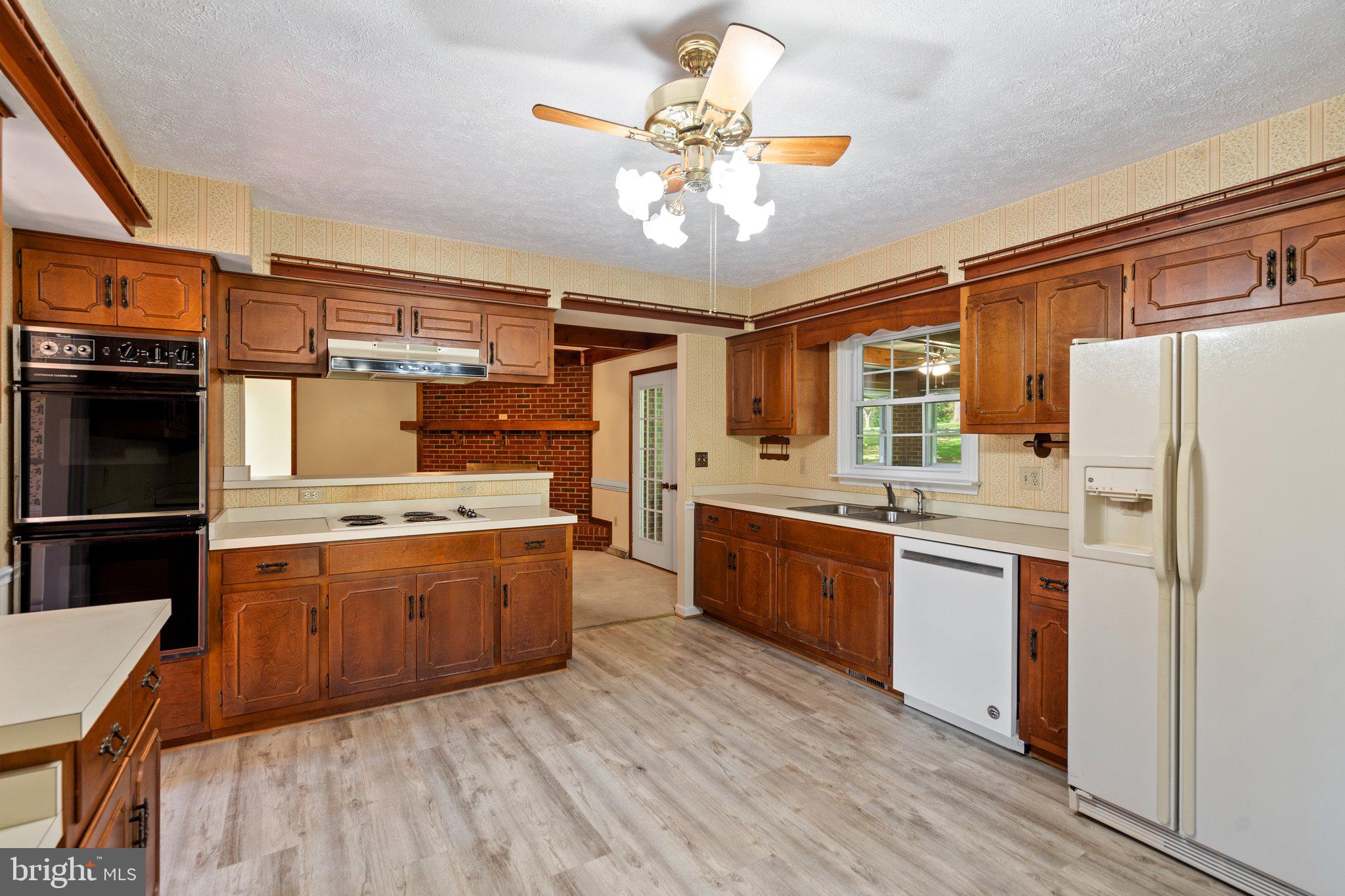 WINFREY CARLETON HILLS - Residential