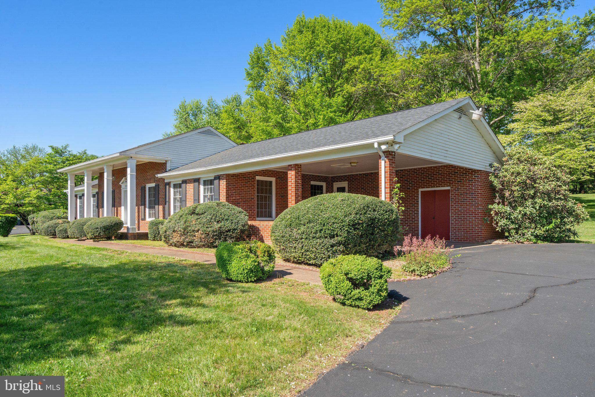 19084 COLONIAL DRIVE