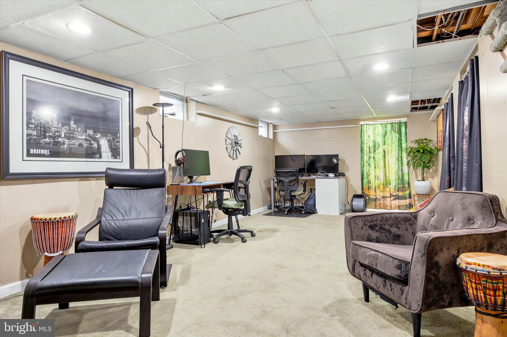 CLIFTON HEIGHTS - Residential