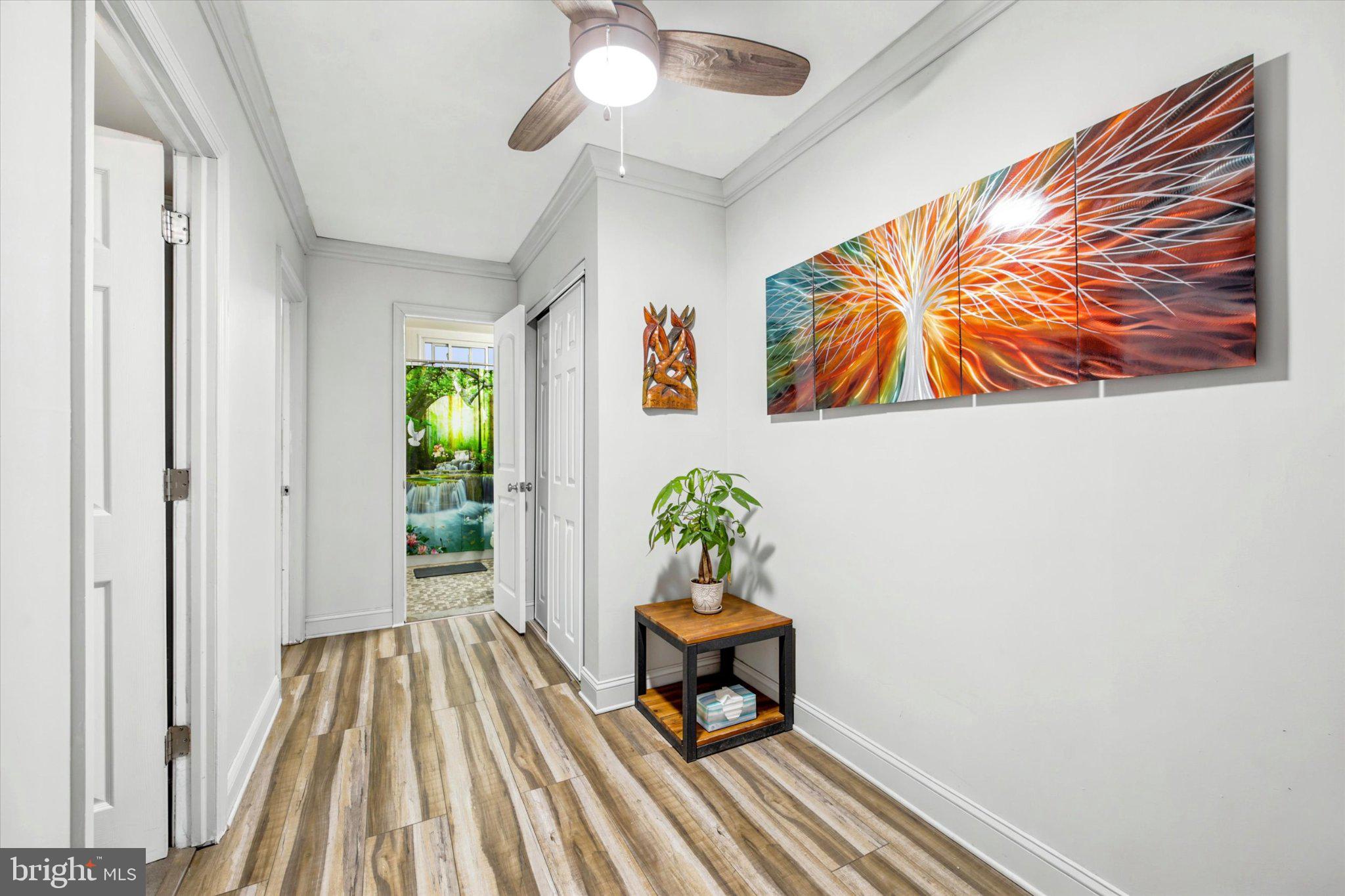 CLIFTON HEIGHTS - Residential