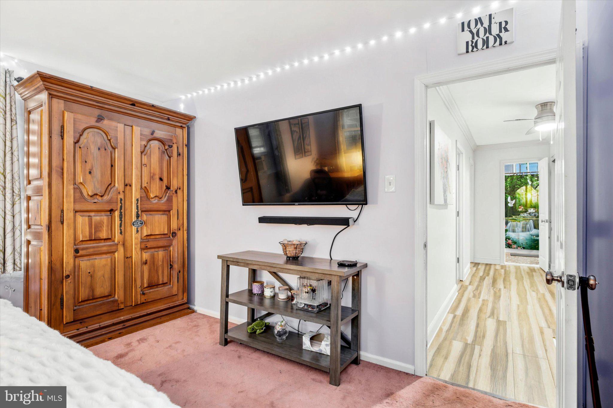CLIFTON HEIGHTS - Residential