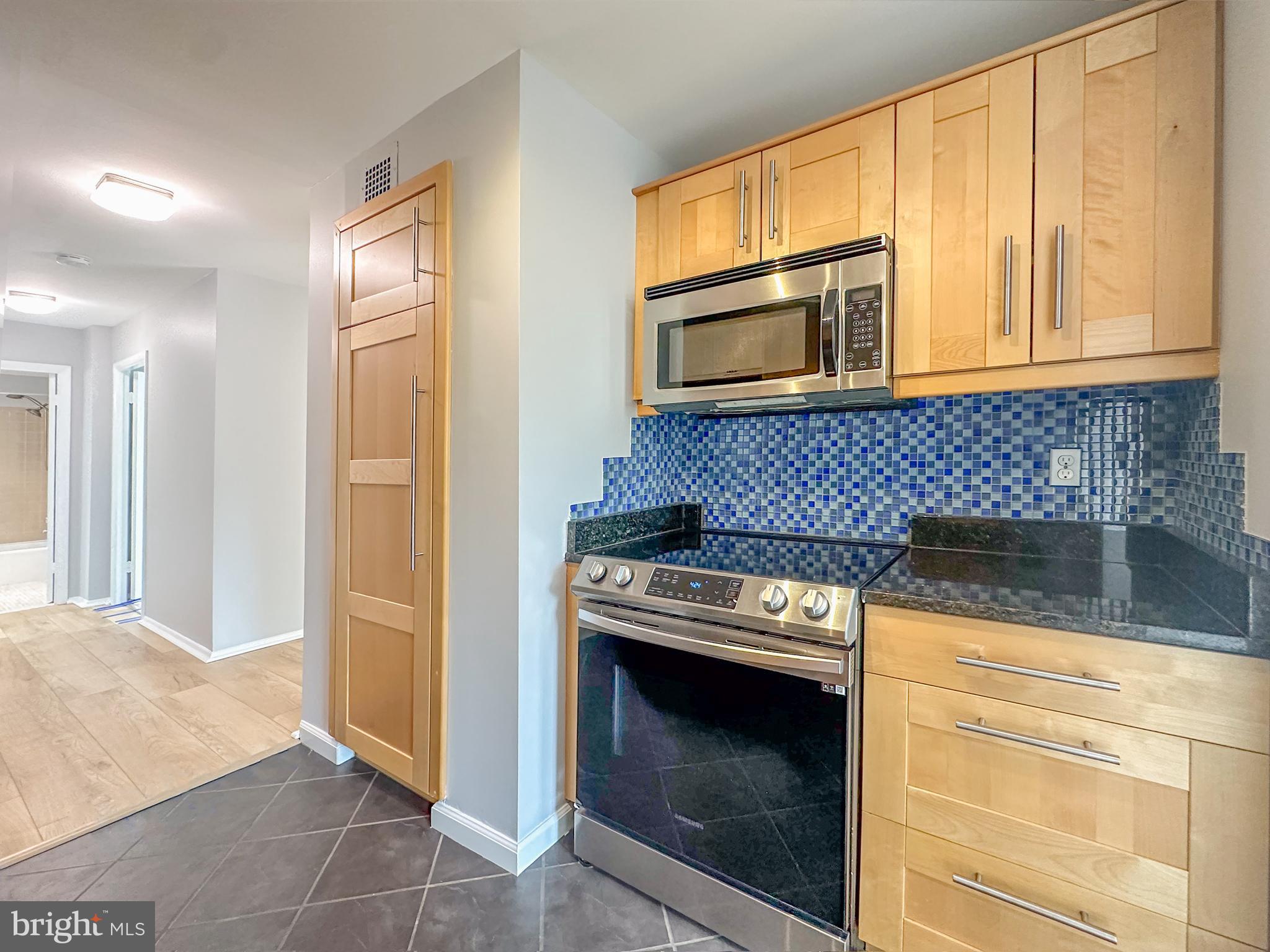 BARCROFT HILLS - Residential