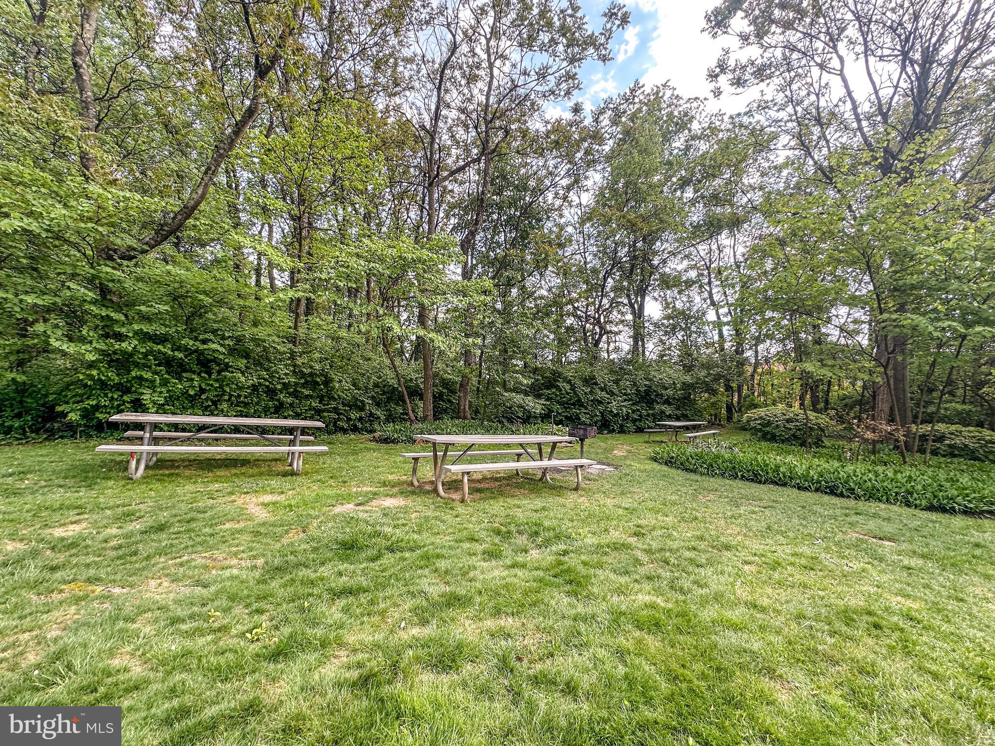 BARCROFT HILLS - Residential