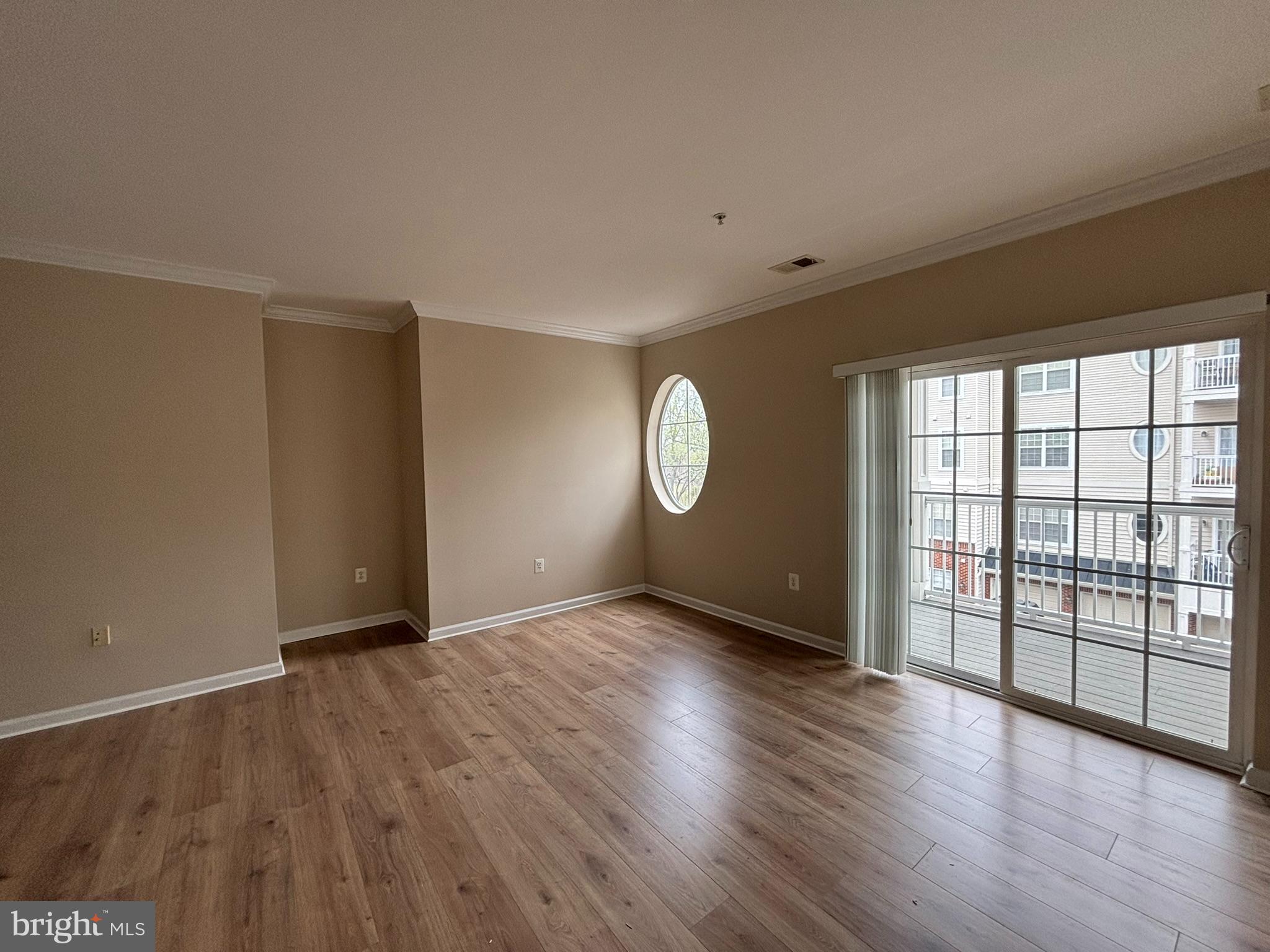 THE RESERVE CONDOMINIUMS - Residential Lease