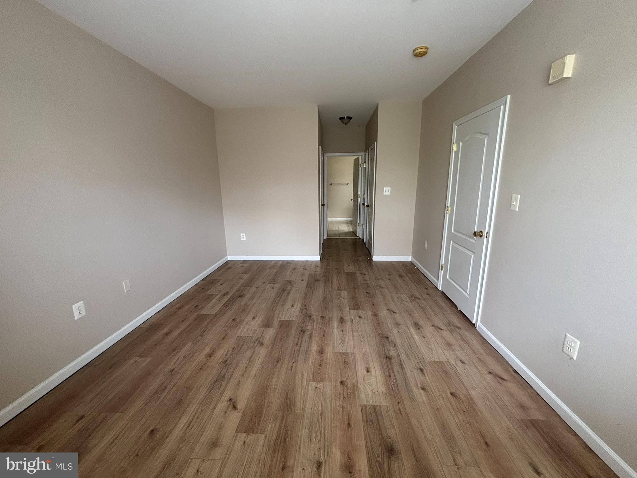 THE RESERVE CONDOMINIUMS - Residential Lease