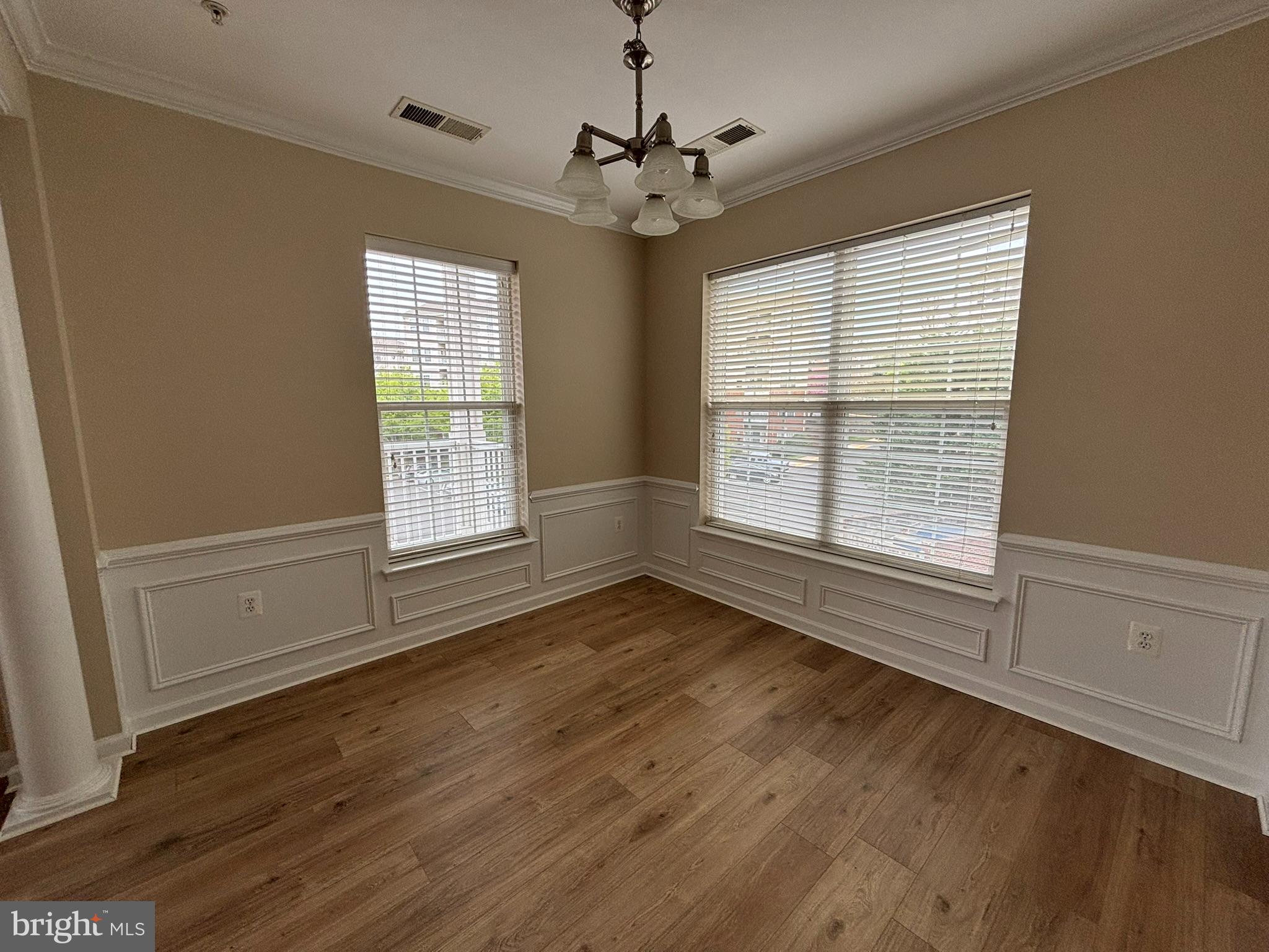 THE RESERVE CONDOMINIUMS - Residential Lease