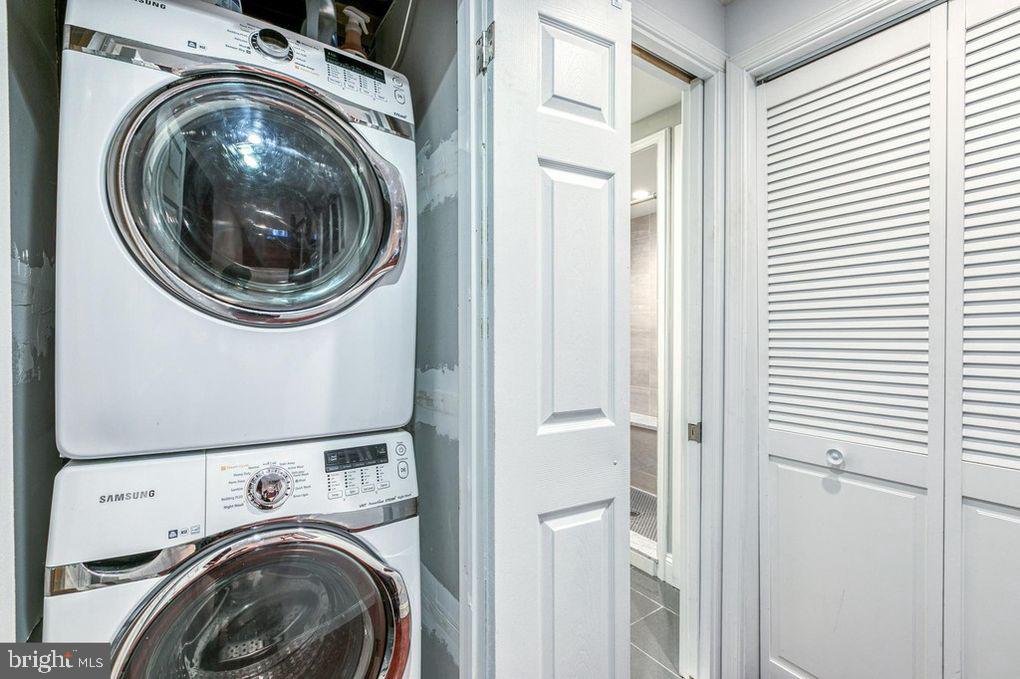 FITLER SQUARE - Residential Lease