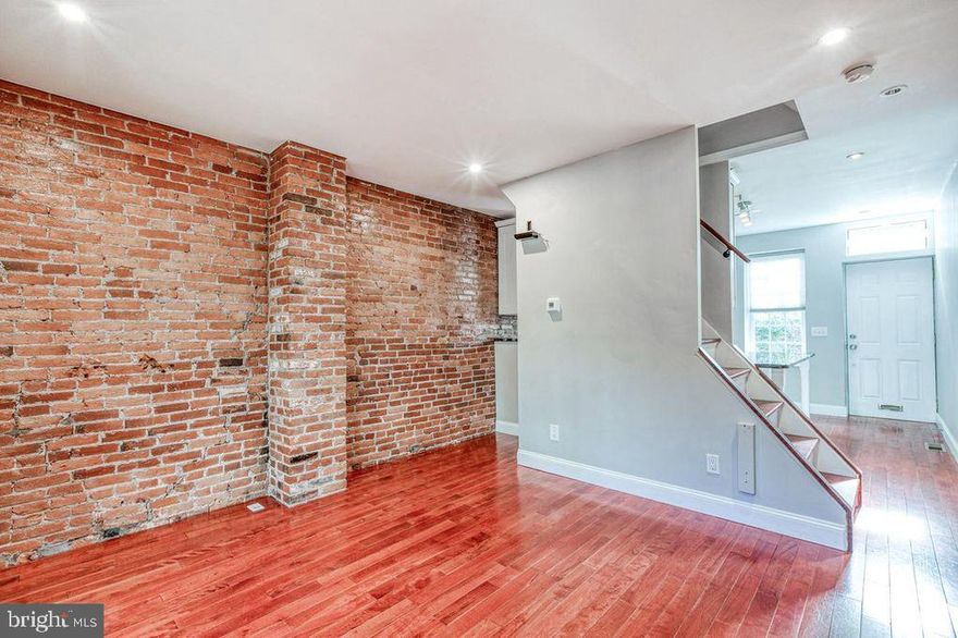 *available 11/1*

Recently renovated 2 bedroom 2 full bathroom home with full finished basement on a sought after tree-line Fitler Square block. Newer kitchen with white shaker cabinetry, granite counters and Stainless Steel appliances. Hardwood floors recessed lighting, central A/C and heating throughout. Gas fireplace in the open living room with sliding doors leading to a wood planked deck as a rear patio. Ample storage on side yard. 2nd floor with two generous bedrooms and a full master bathroom with double vanity. Full finished basement with excellent ceiling height, full newer tile bathroom, and laundry. Greenfield elementary school district. (Blue ribbon school!)Steps from, Schuylkill River Trail, Rival Brothers Coffee, and more. A short walk to PENN, CHOP, COMCAST buildings, Rittenhouse and all of Center City.

*Sorry, no pets.