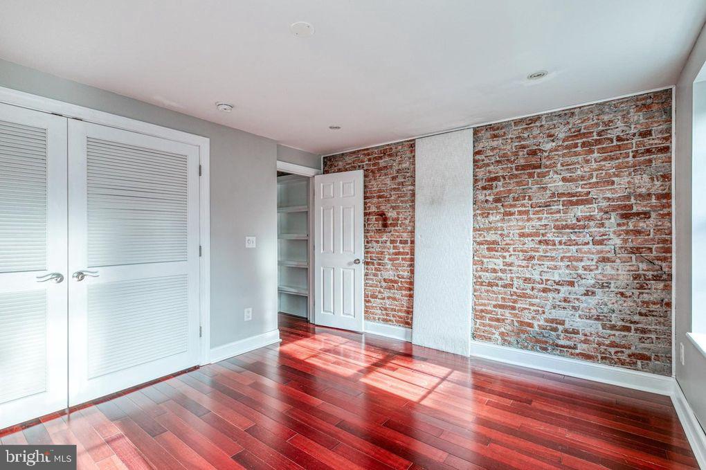 FITLER SQUARE - Residential Lease