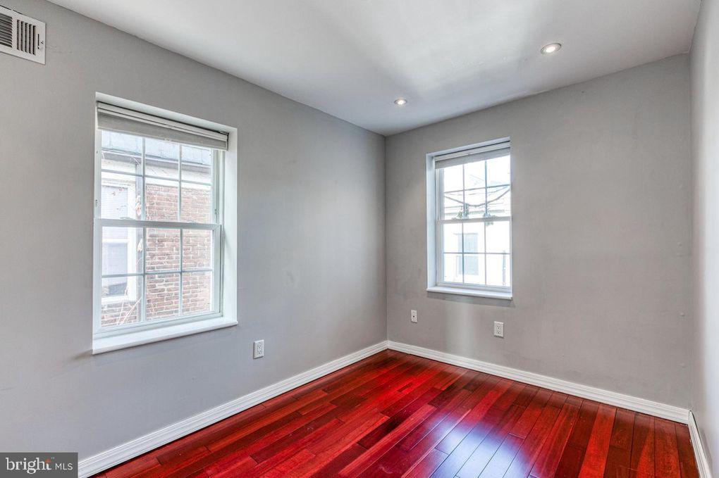 FITLER SQUARE - Residential Lease