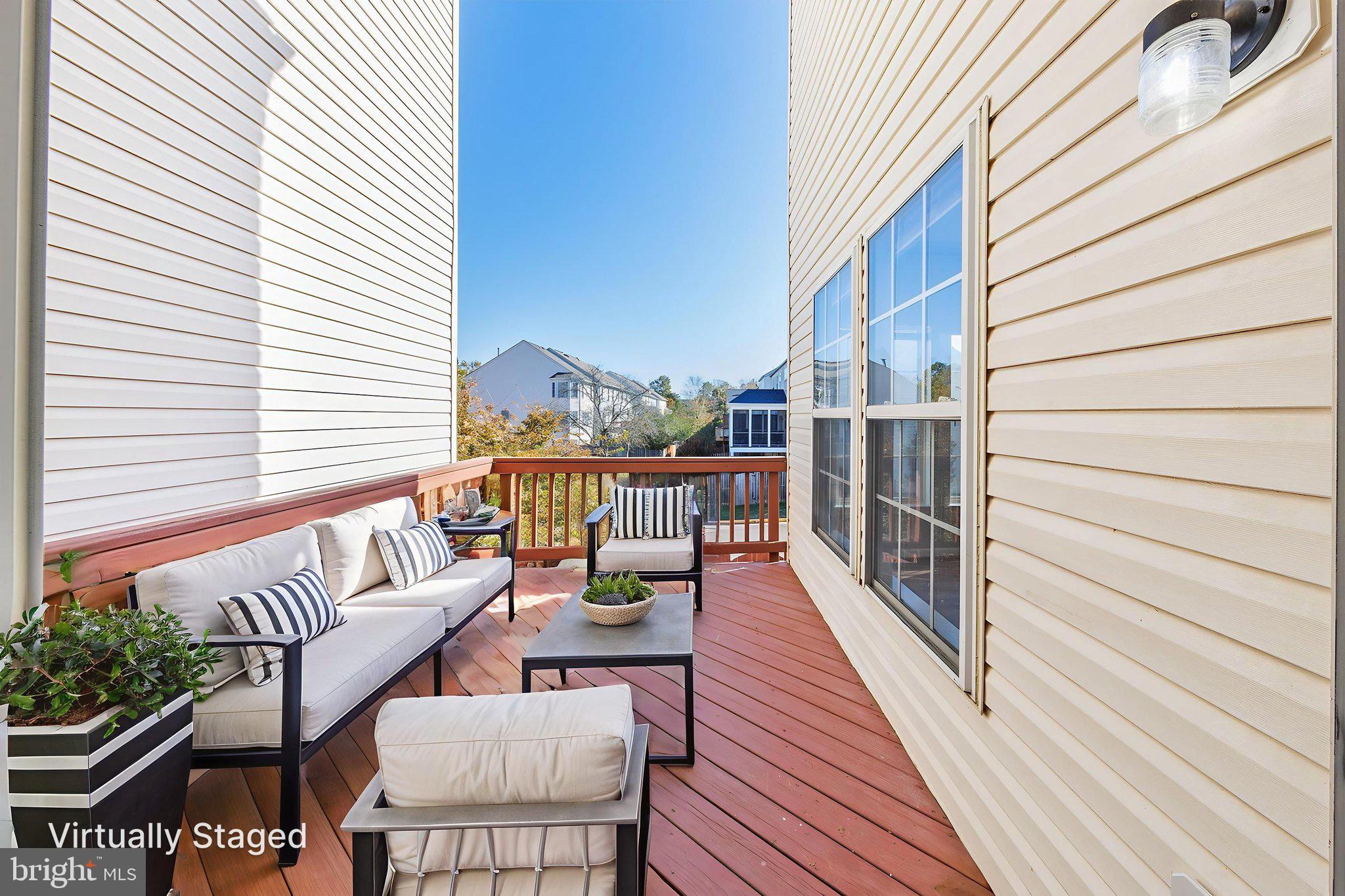 SOUTH RIDING - Residential