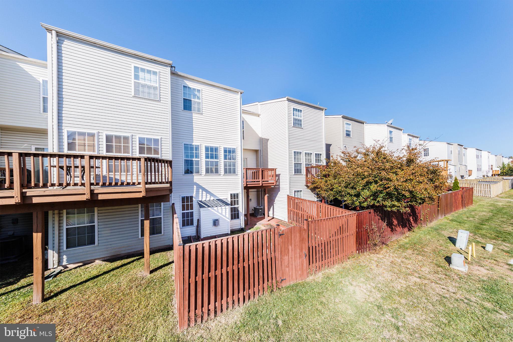 SOUTH RIDING - Residential