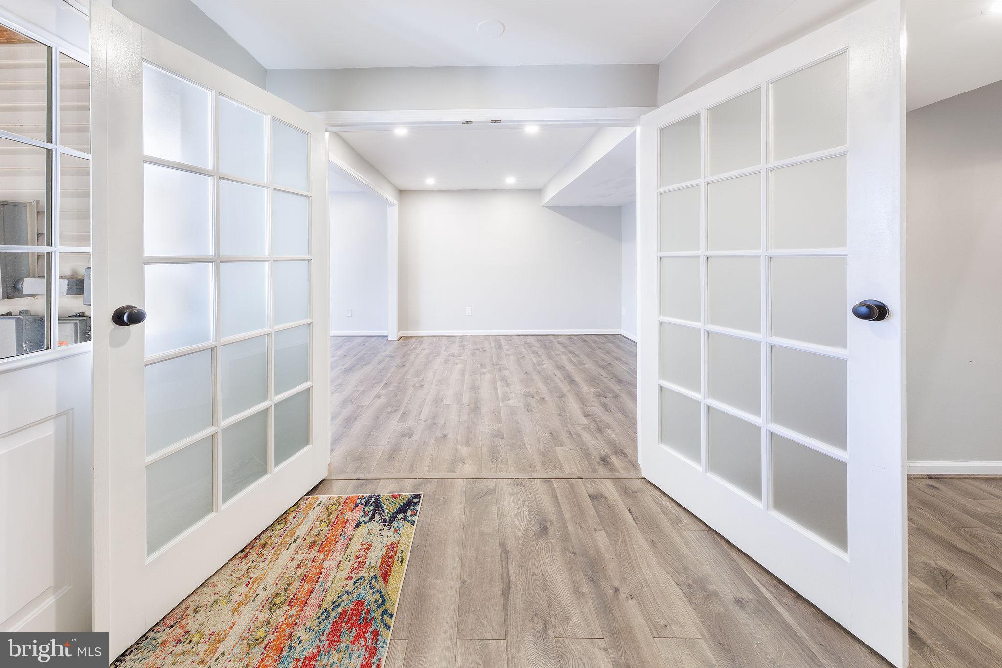 SOUTH RIDING - Residential