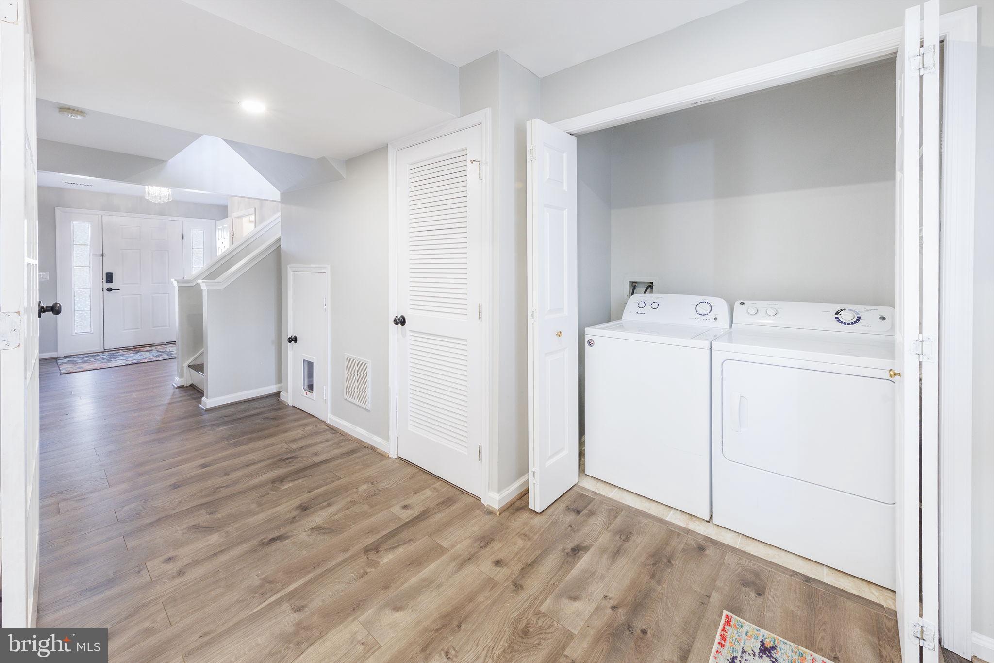 SOUTH RIDING - Residential