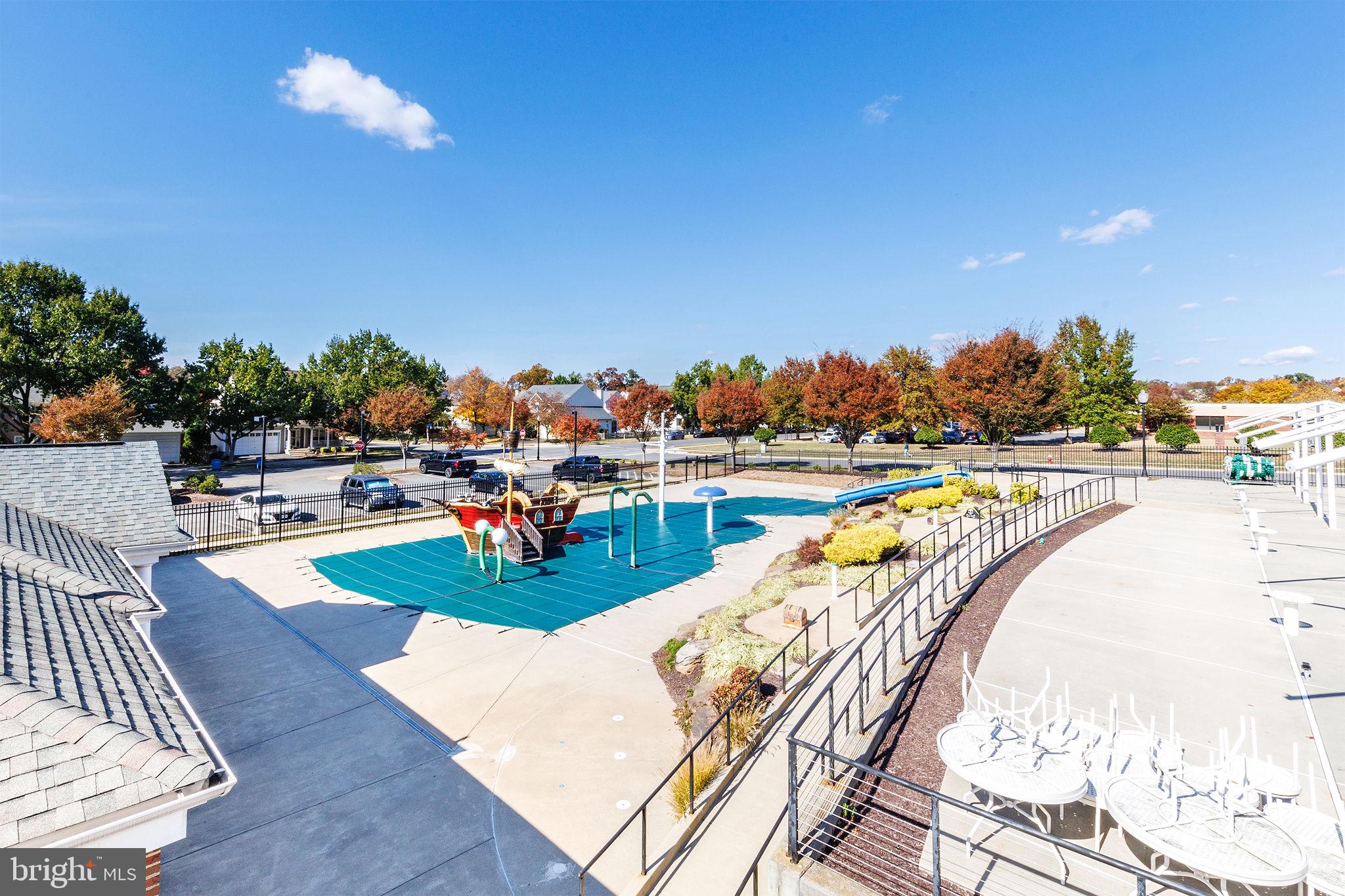 SOUTH RIDING - Residential