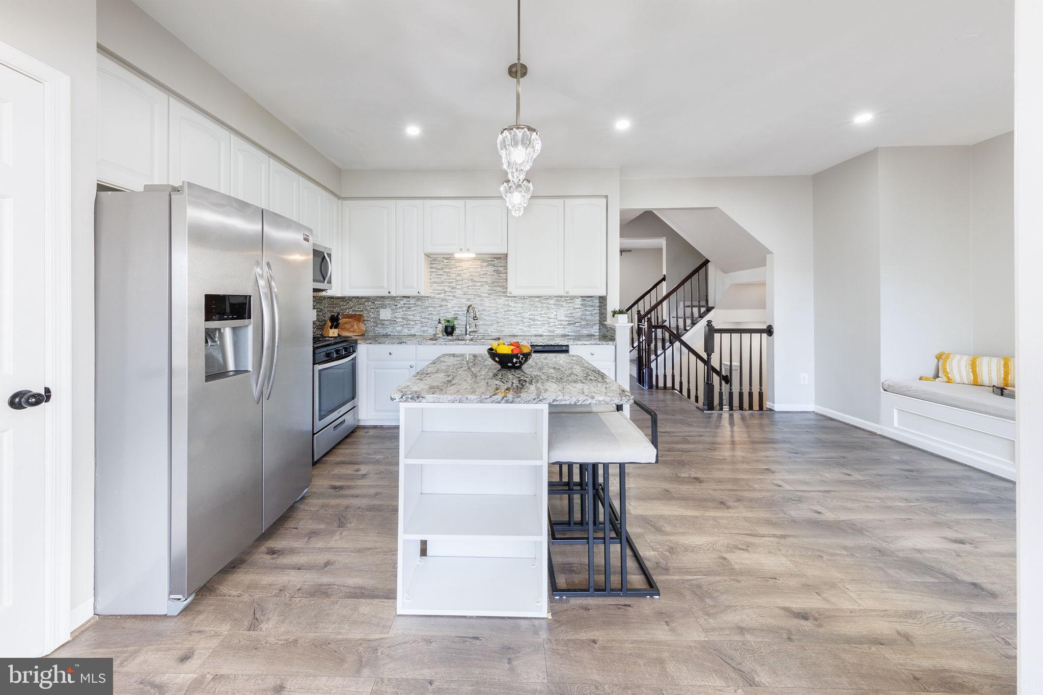 SOUTH RIDING - Residential