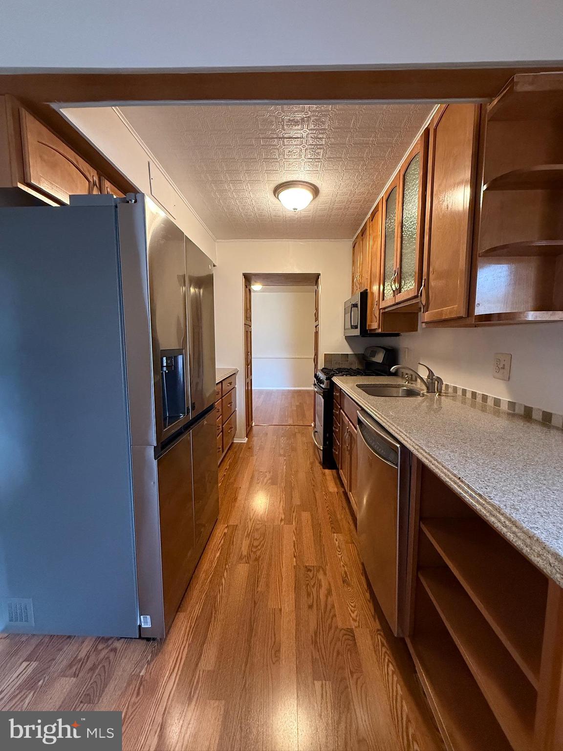 CHERRY GLEN CONDOS - Residential Lease