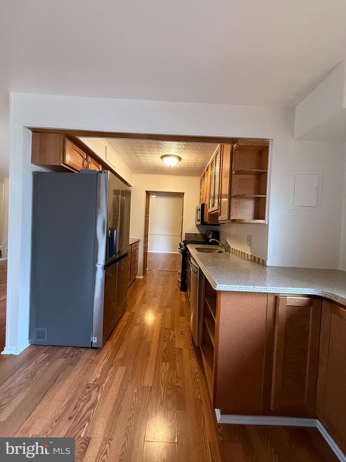 CHERRY GLEN CONDOS - Residential Lease