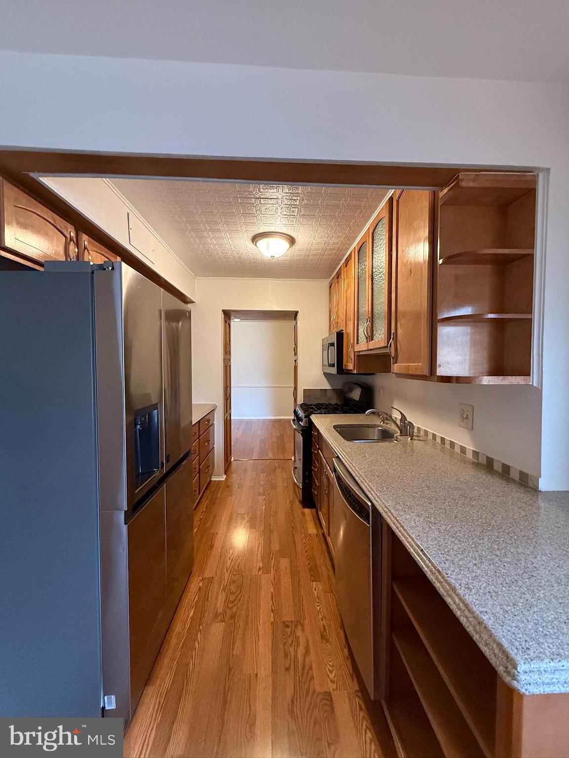 CHERRY GLEN CONDOS - Residential Lease