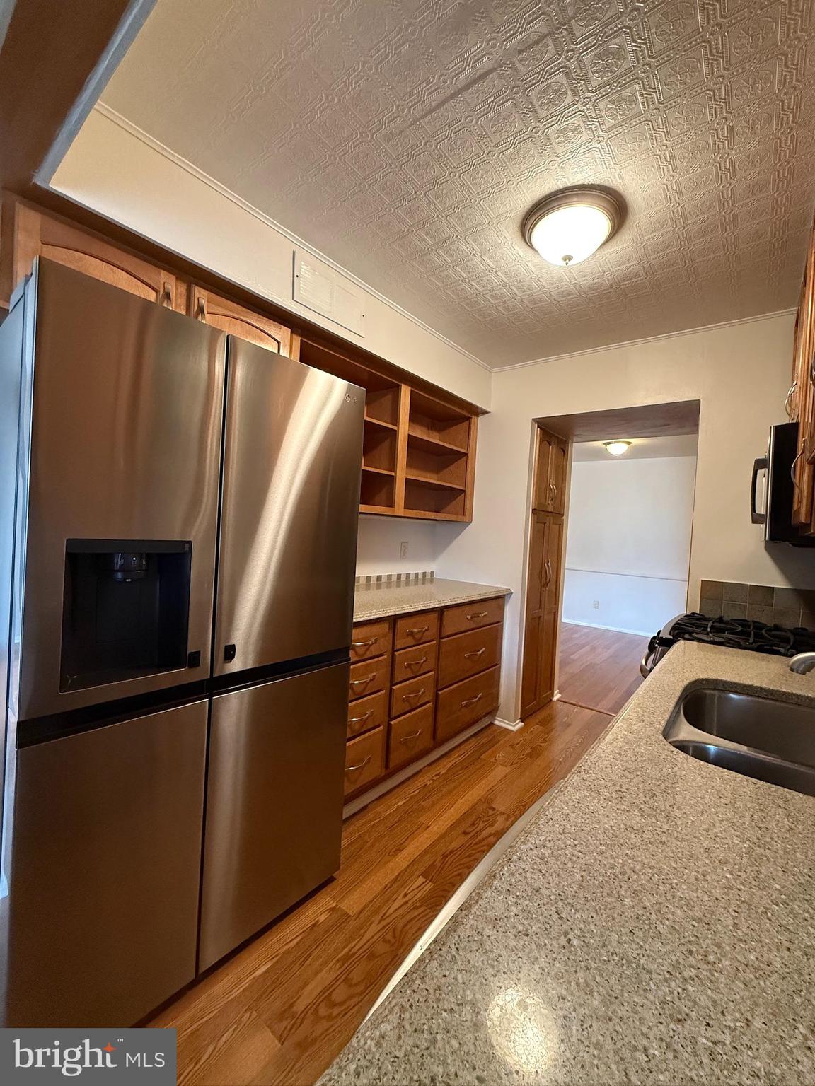 CHERRY GLEN CONDOS - Residential Lease