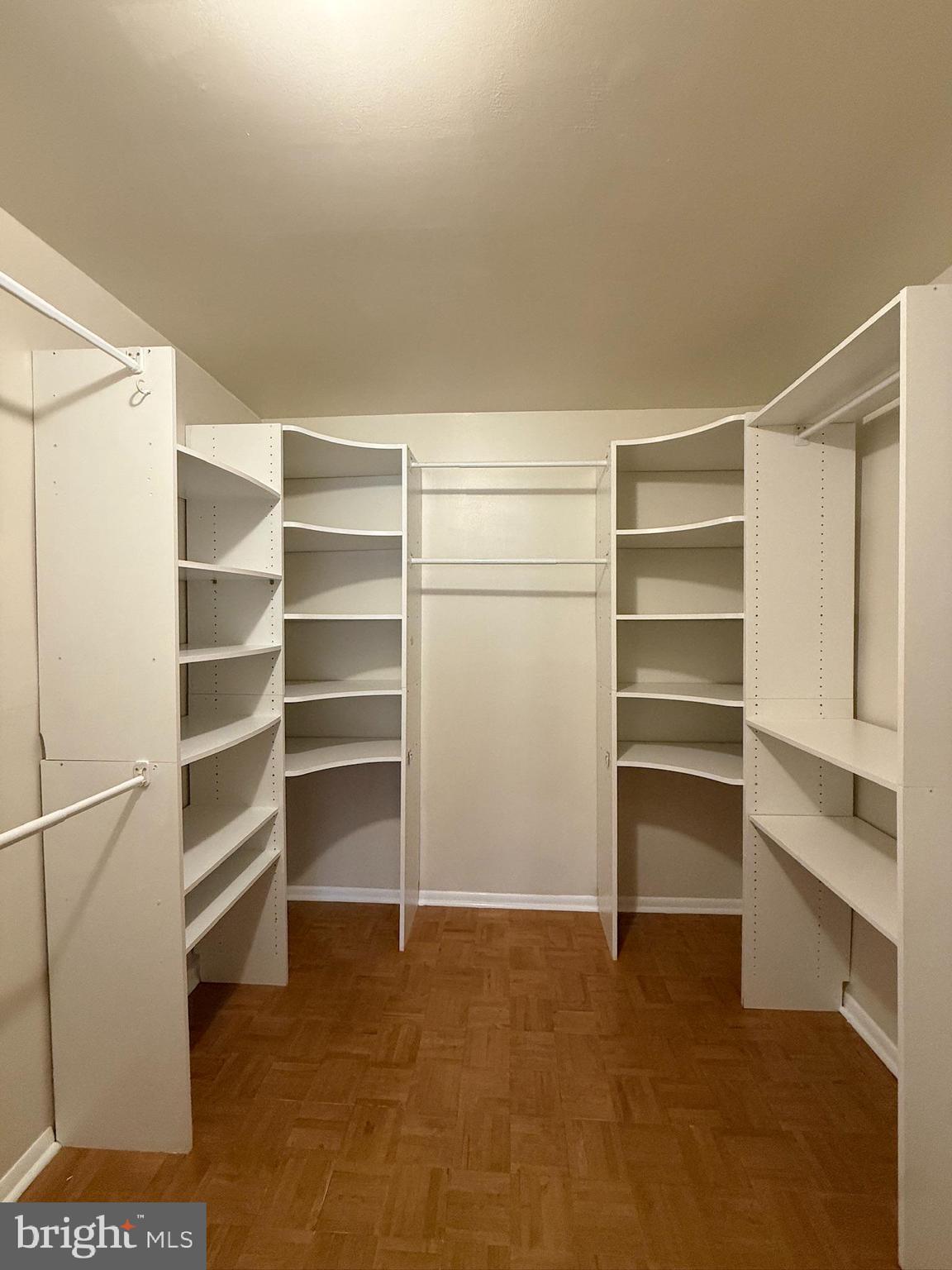 CHERRY GLEN CONDOS - Residential Lease