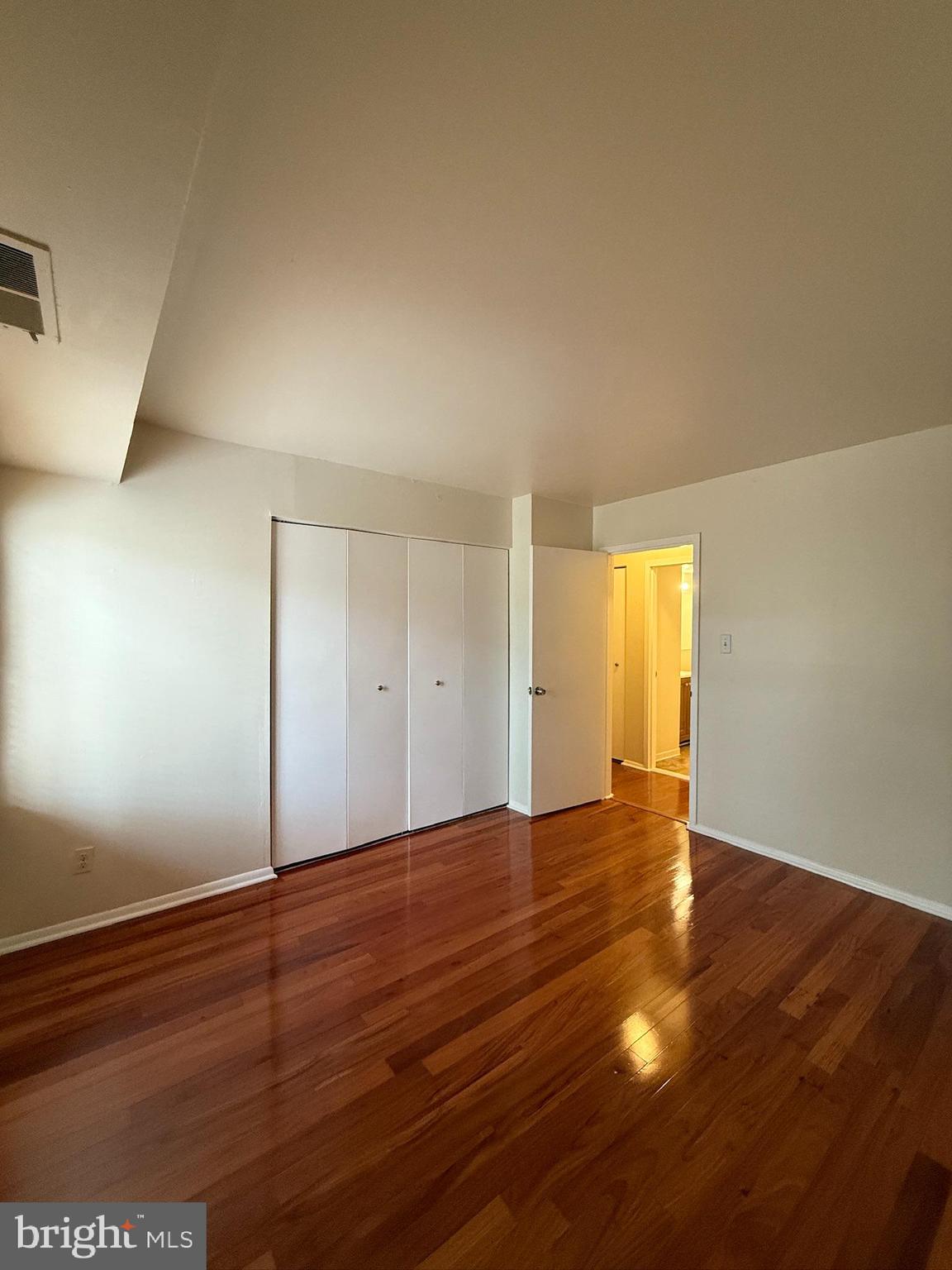 CHERRY GLEN CONDOS - Residential Lease