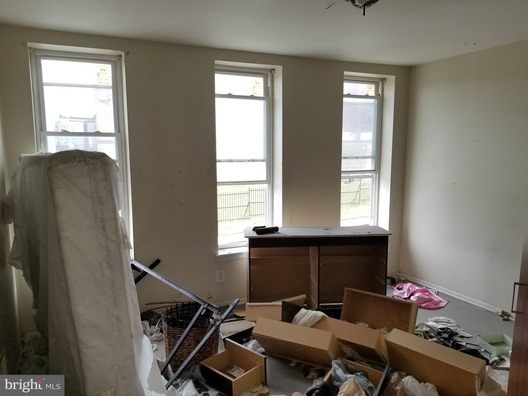 BROADWAY EAST - Residential